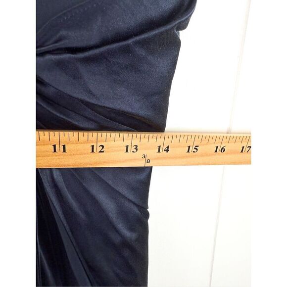 Cinq à Sept Clemence Neck Detail Gown In Navy Size 4 Silk Blend $795 - Picture 5 of 13